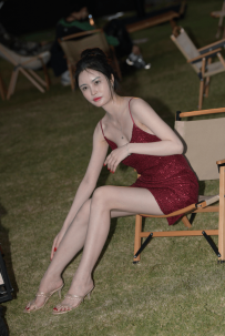 2306-115=红裙白富美-原图131张/3.49GB.