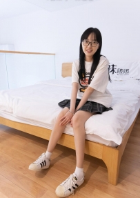 [袜啵啵] 073期：稚予-贝壳头 白棉袜 裸足 [159P/1V/7.13G]