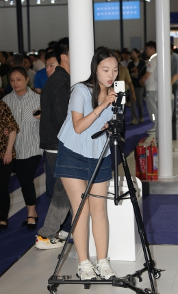 2306-1567=60√丝袜小妹