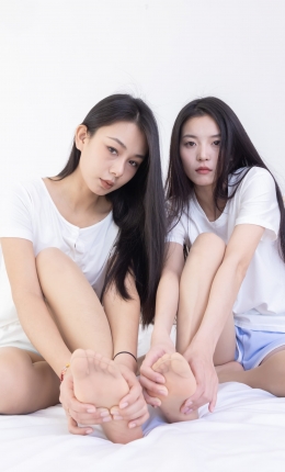 【物恋摄影】2362期：岚岚茯苓-帆布鞋、皮鞋、互相挠脚心剧情