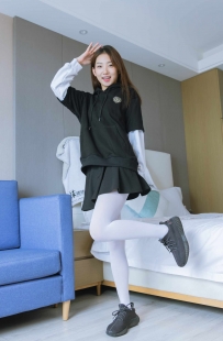 [袜啵啵] 214期：小沫-黑色运动鞋 厚白丝 [142P/1V/5.49G]