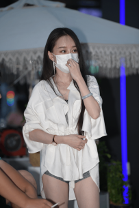 2306-128=大白腿~-原图78张/1.69GB.