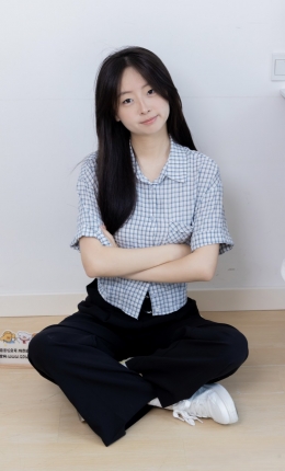 【物恋传媒】2864期：萌萌-板鞋、自然穿着白棉袜（中筒）、裸足
